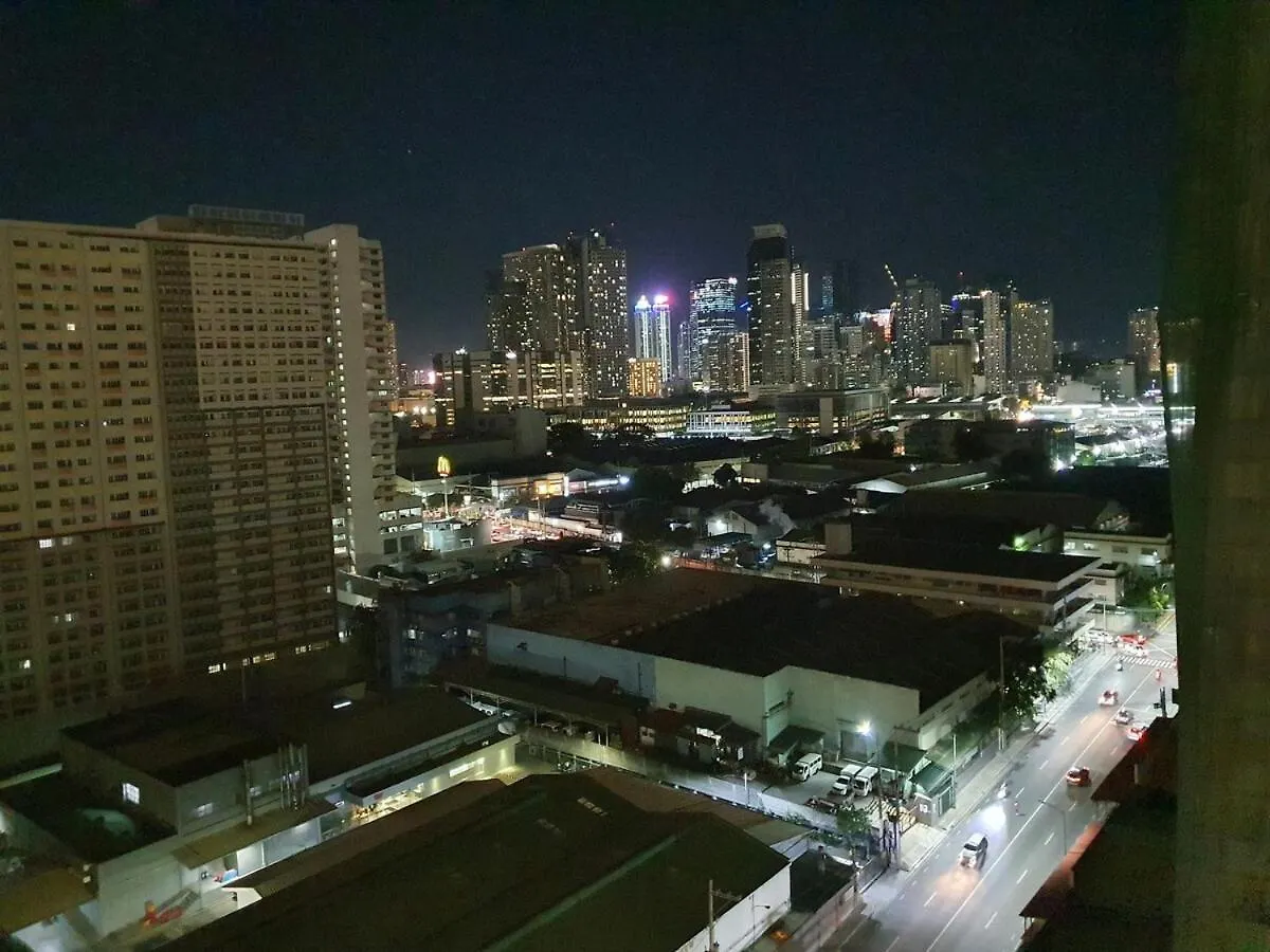 Lovely, Cozy One Bedroom with Wi-fi Pool in Pasig Manila Philippines